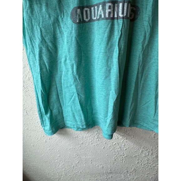 Jerzees North Carolina Aquariums V-Neck Tee XL Polyester Cotton Green Gray READ - Picture 6 of 10